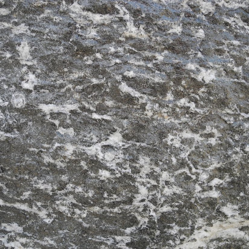 Maggia Ghiandonato Gneis - Palisaden - Flächen bruchroh
Kanten gesägt