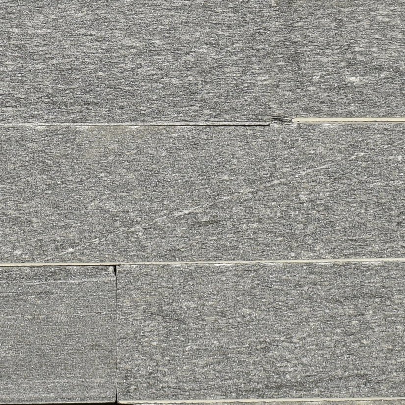 Maggia Gneis - Mauersteine - Ansicht gespalten (gegen das Lager)
Kanten gesägt