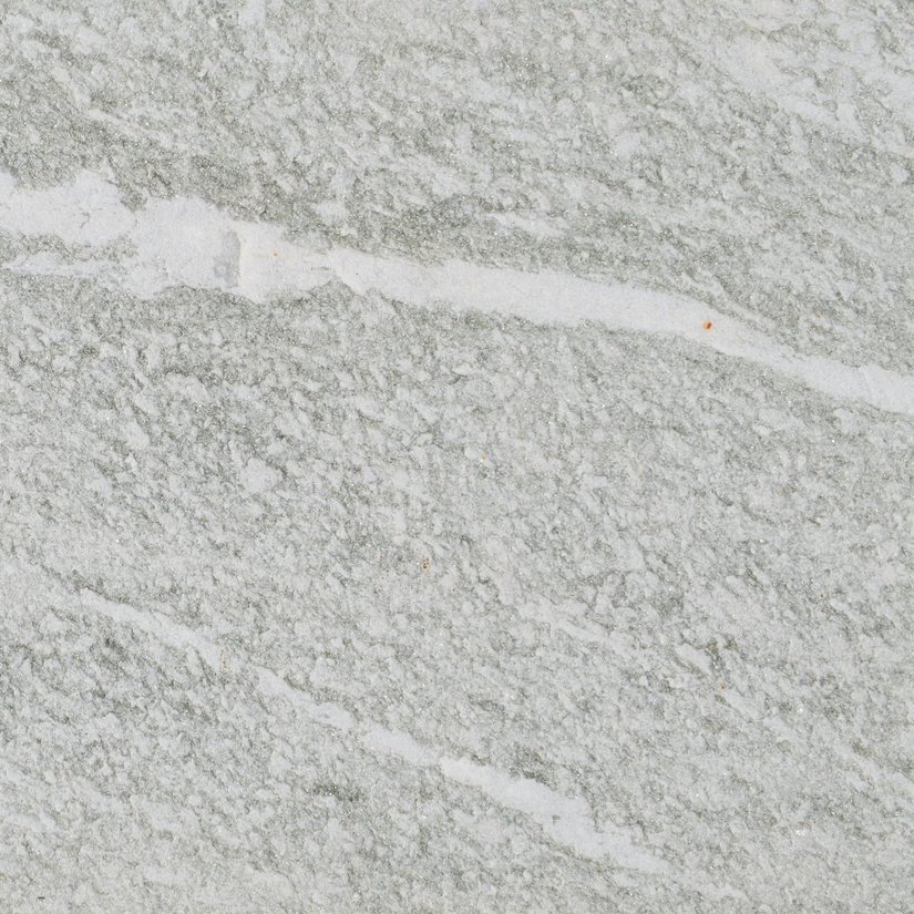 Verde Spluga Gneis - Bodenplatten - Oberfläche kugelgestrahlt
Kanten gesägt